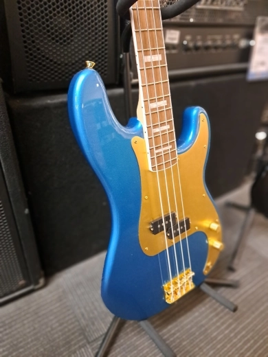 Squier 40th Anniversary Precision Bass 2